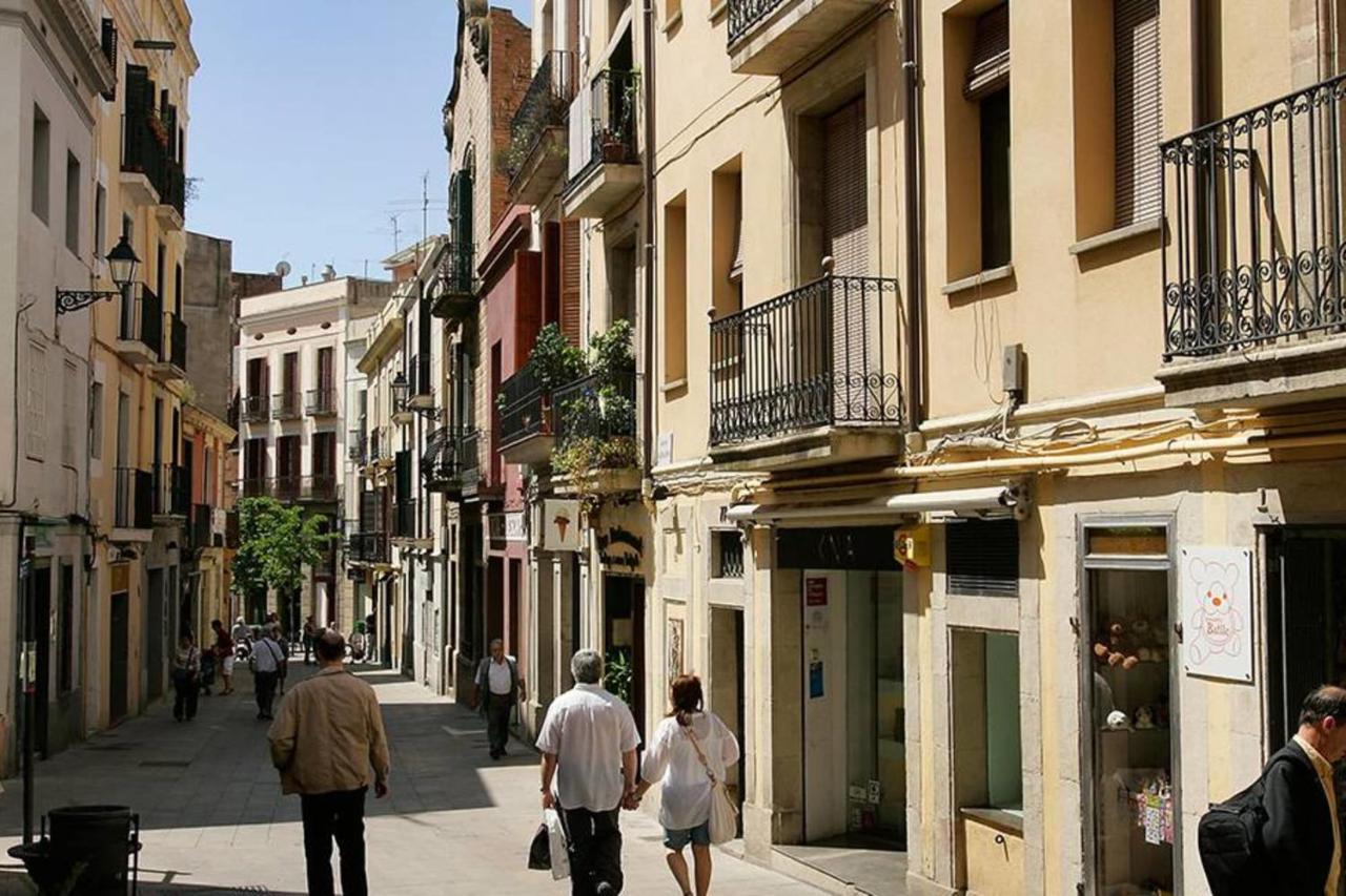 New! Apartment In Sarria Near Metro Barcelona Bagian luar foto