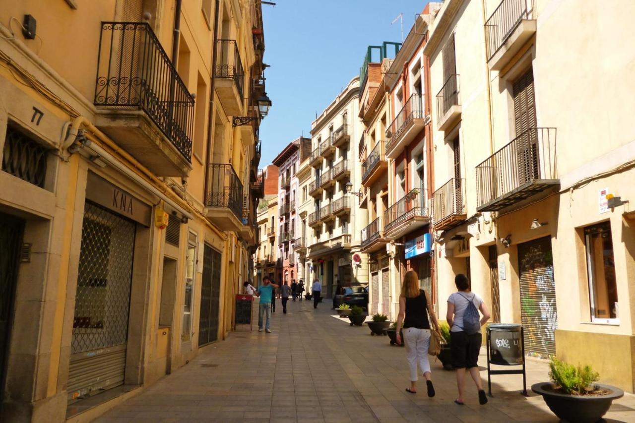 New! Apartment In Sarria Near Metro Barcelona Bagian luar foto