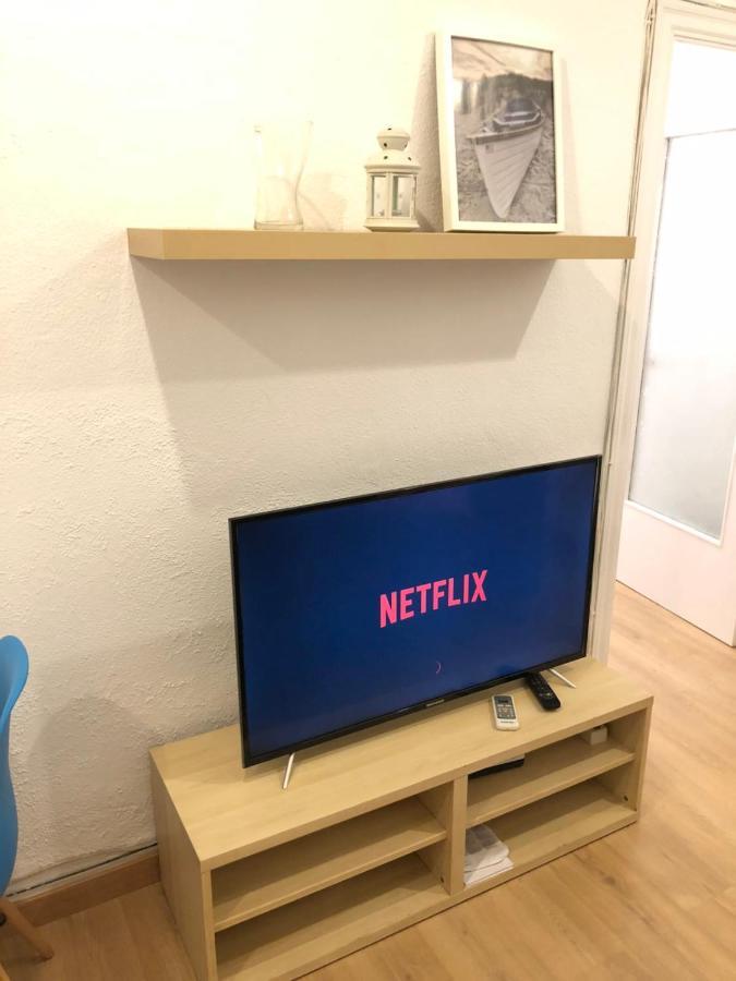New! Apartment In Sarria Near Metro Barcelona Bagian luar foto