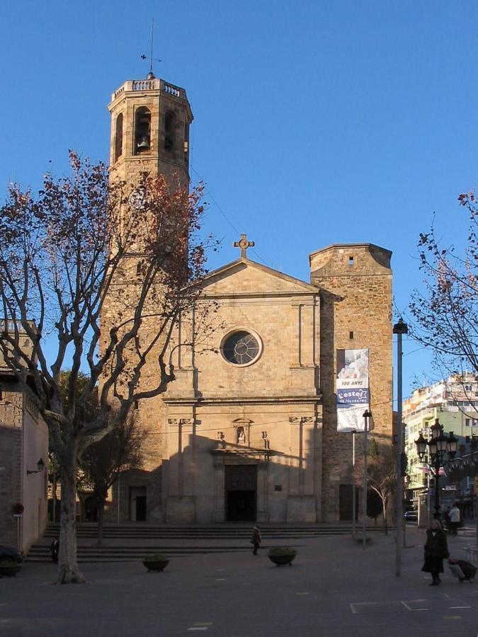 New! Apartment In Sarria Near Metro Barcelona Bagian luar foto